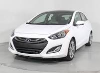 2014 Hyundai Elantra compact car